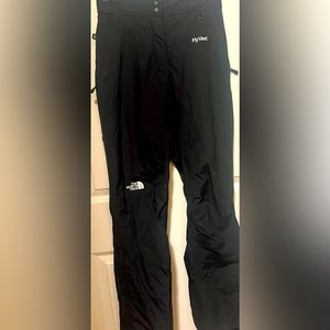 Womens North Face HyVent Ski Pants. Great condition! Medium.